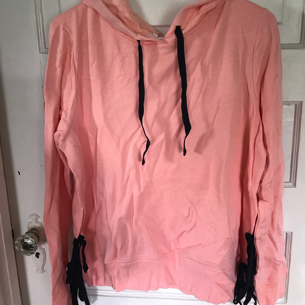 Crown & Ivy sweatshirt